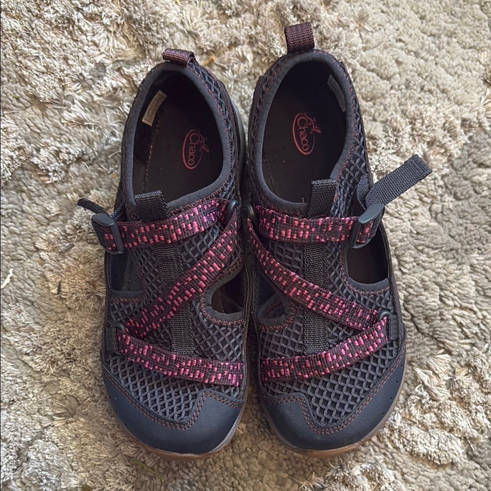 Chaco Girls 2 Sandals Water Shoe Adjustable Strap Beach Lake Purple Like New